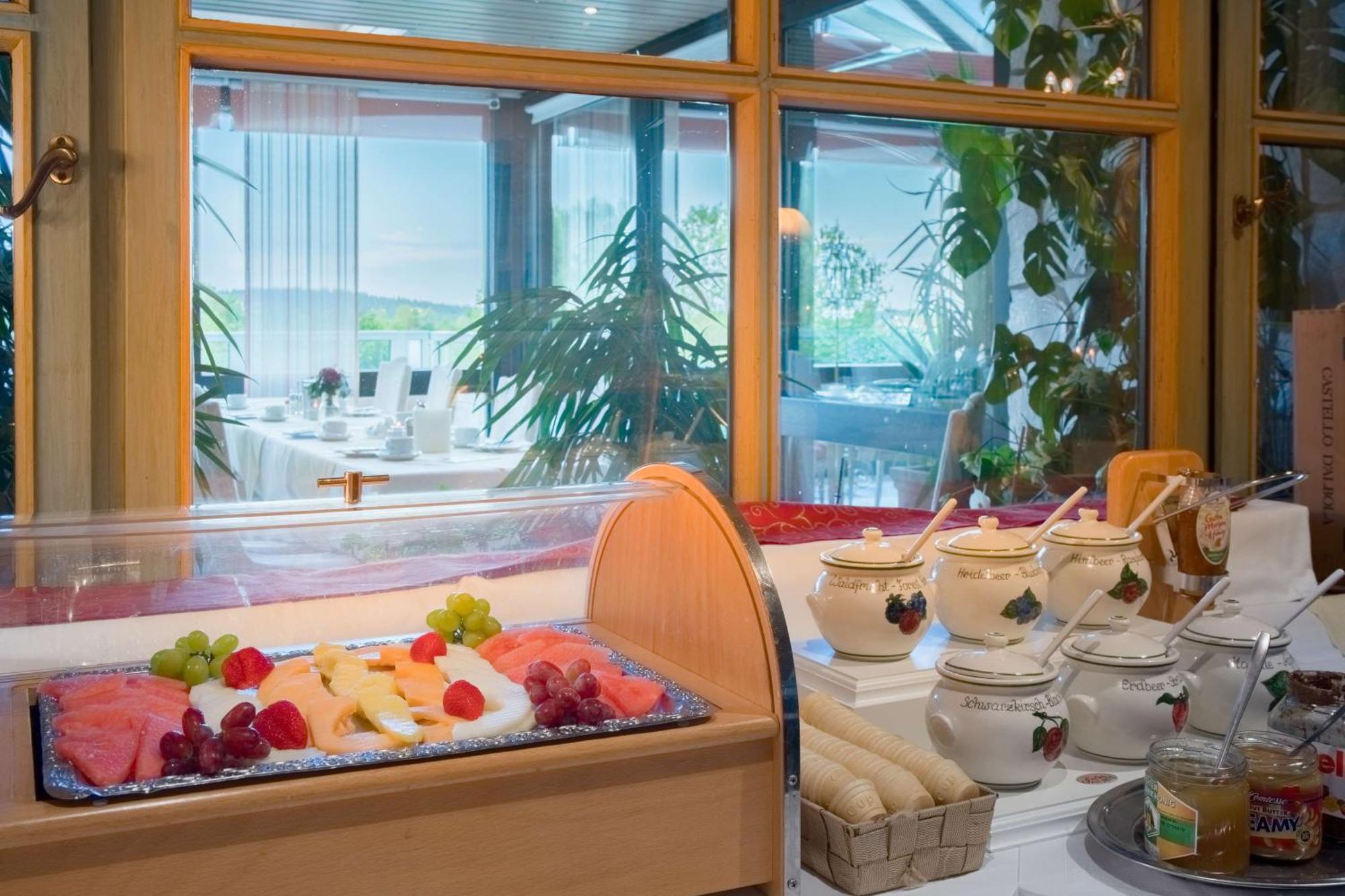 Sure Hotel By Best Western Rhoen Garden Poppenhausen Ngoại thất bức ảnh