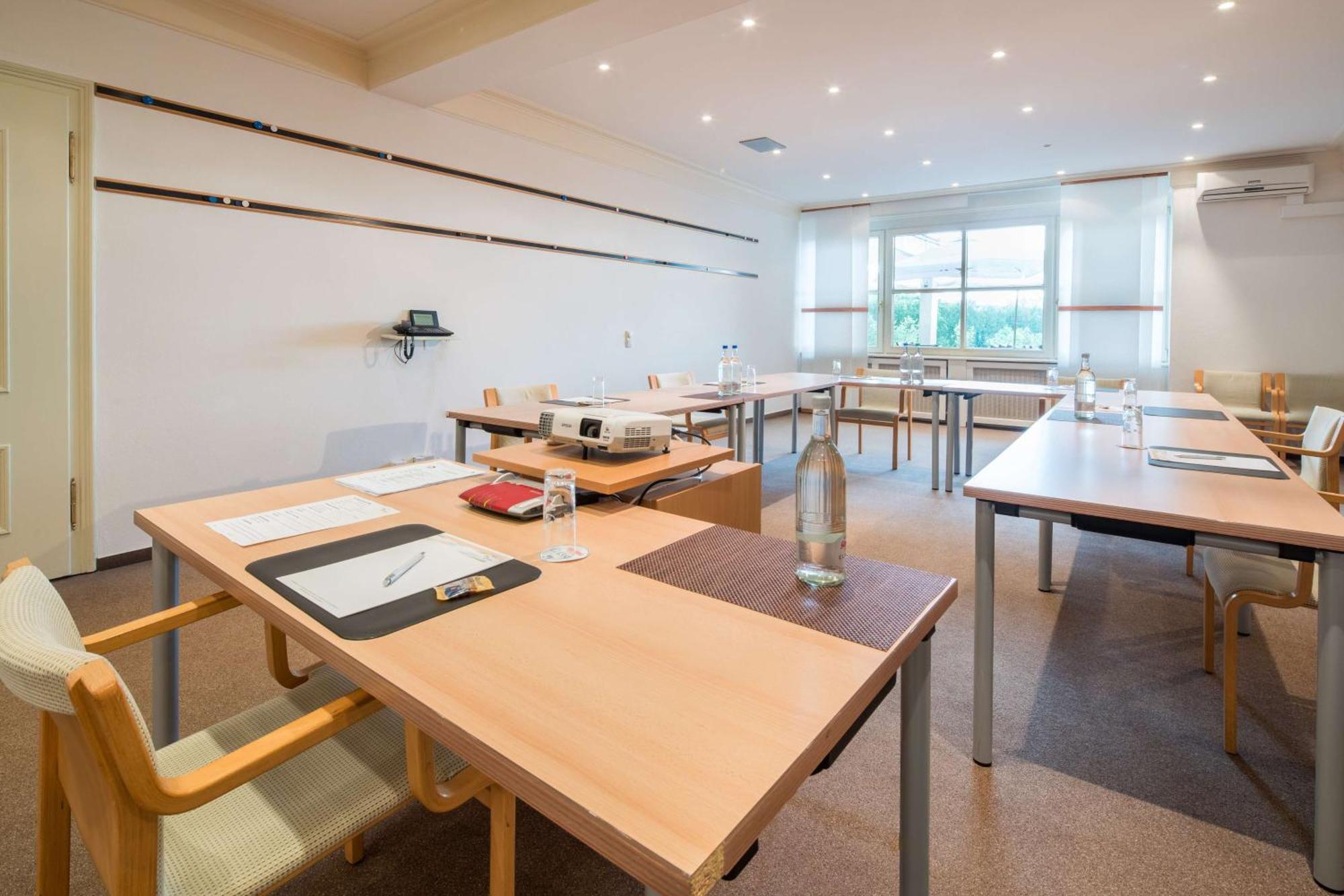 Sure Hotel By Best Western Rhoen Garden Poppenhausen Ngoại thất bức ảnh