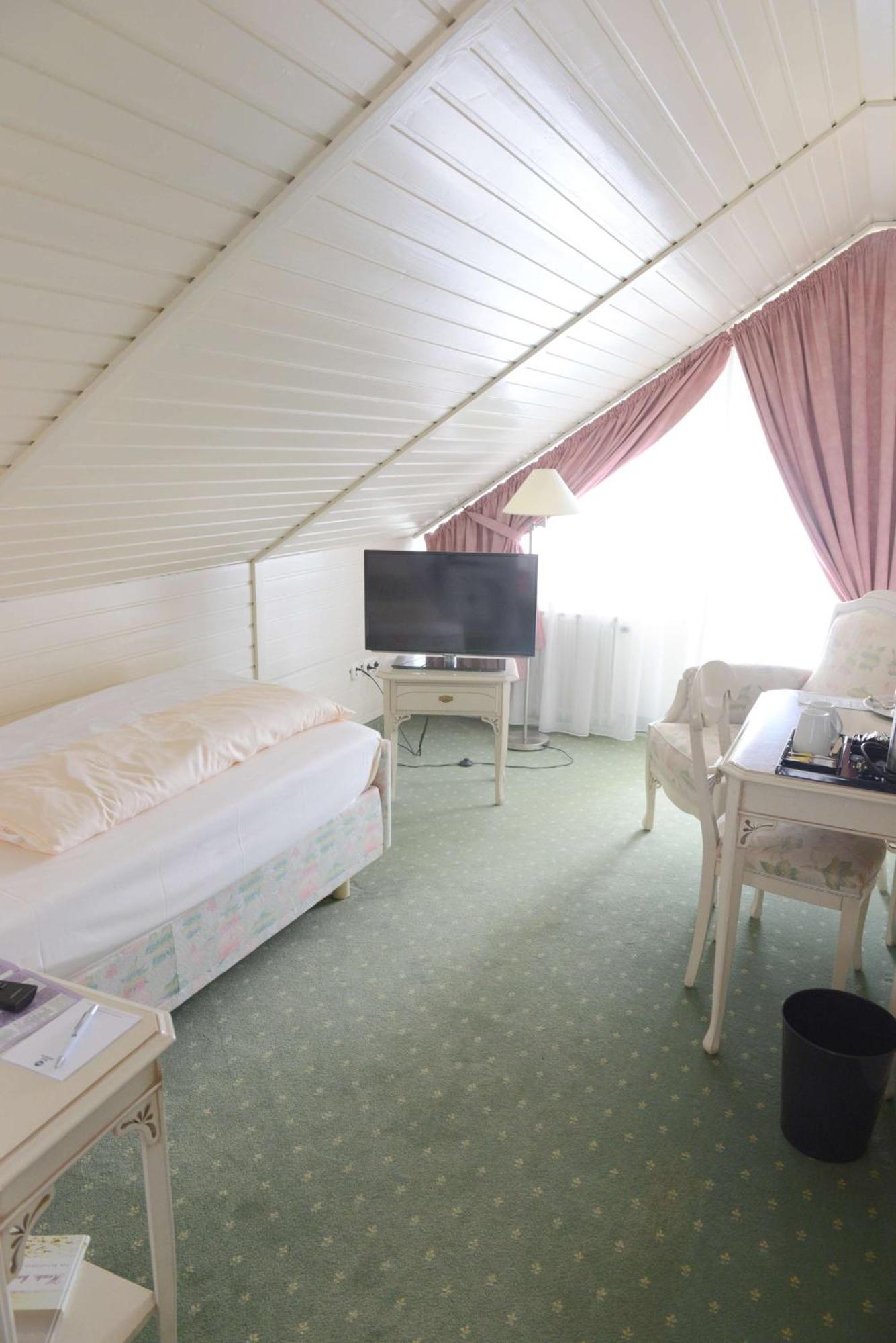 Sure Hotel By Best Western Rhoen Garden Poppenhausen Ngoại thất bức ảnh