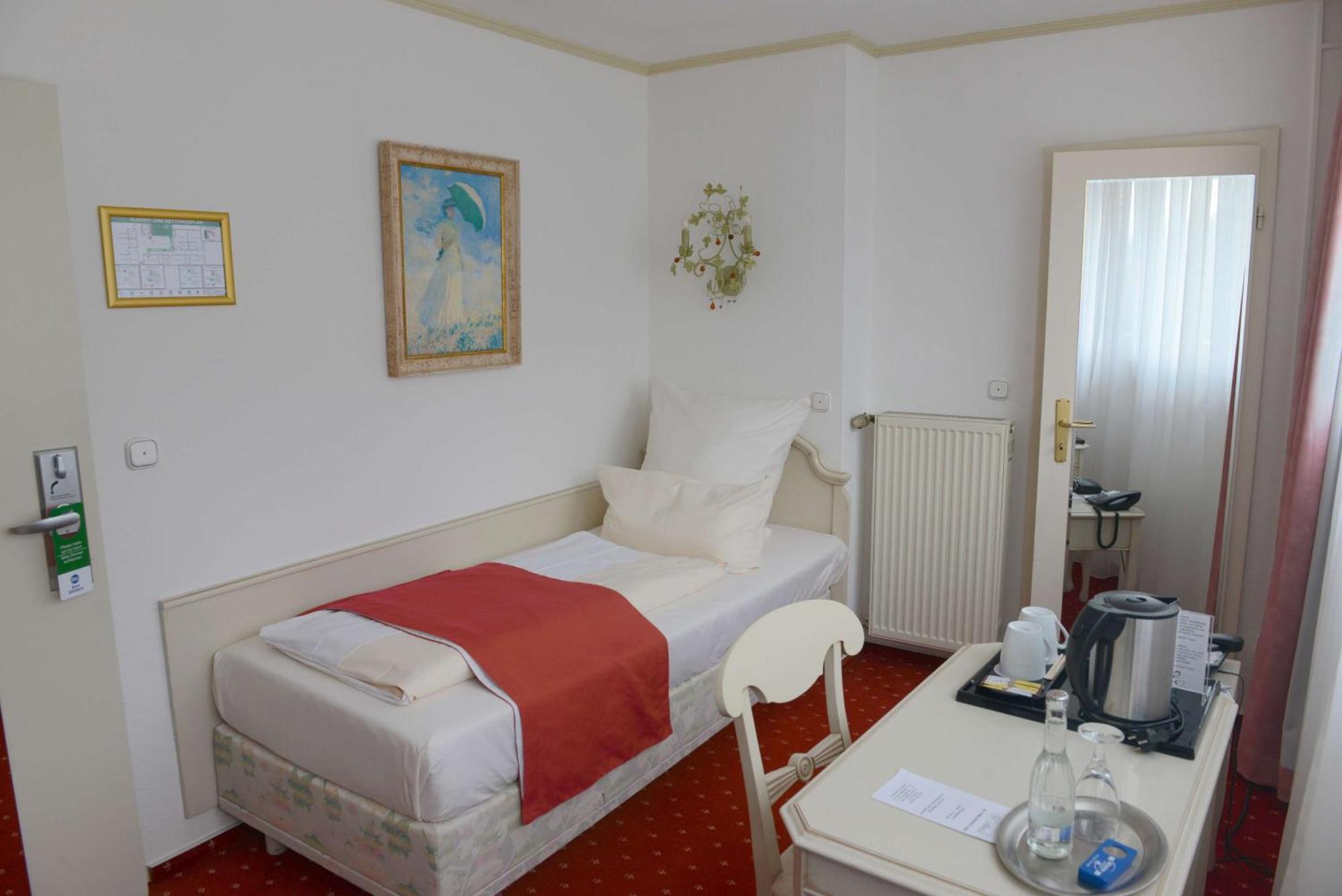 Sure Hotel By Best Western Rhoen Garden Poppenhausen Ngoại thất bức ảnh